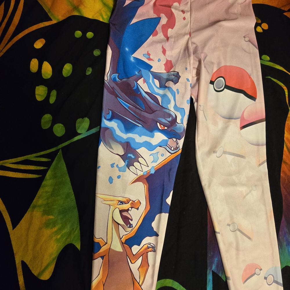 Pink Pokemon Leggings - Picture 4 of 5